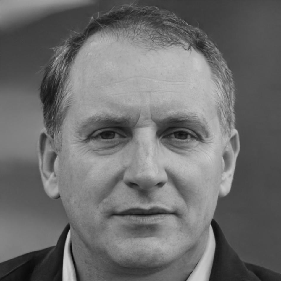 Finanzexperte Dr. Weber